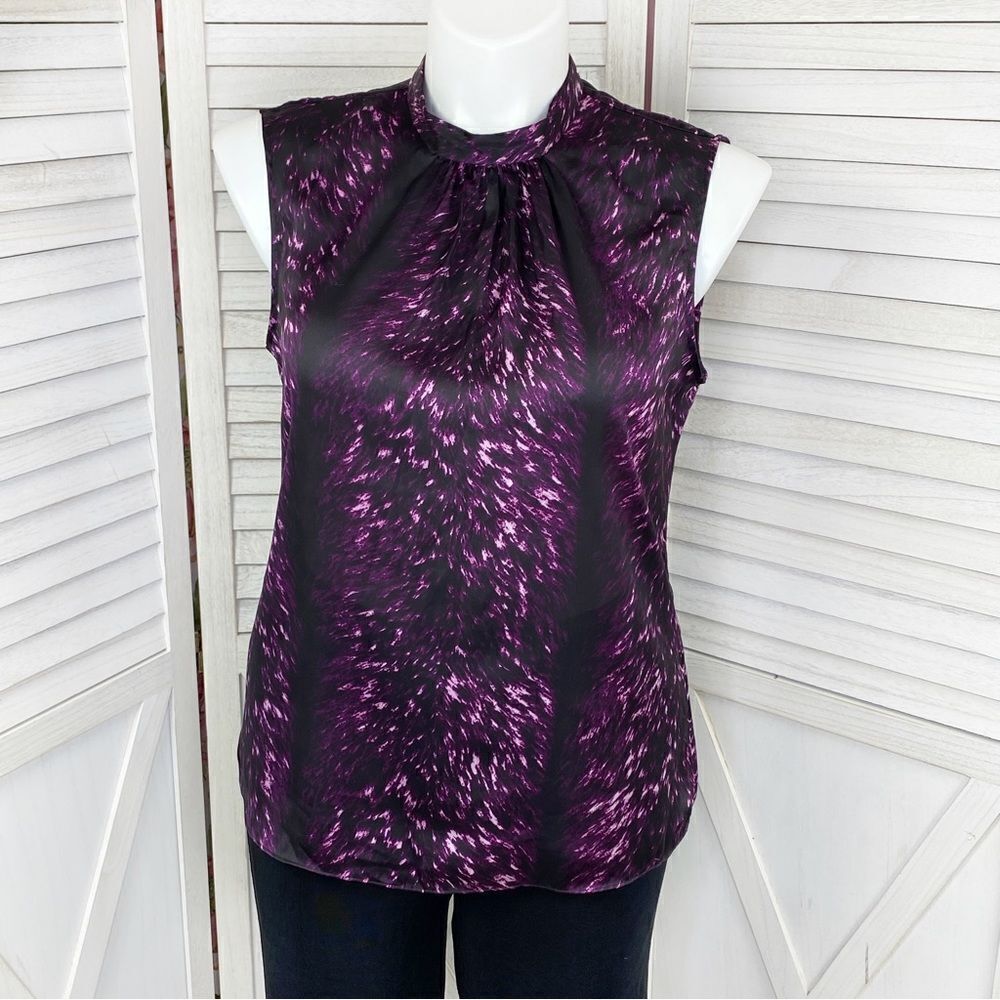 Vince Camuto Satin Printed Pleated  Mock Neck Sleeveless Blouse‎ Purple 12
